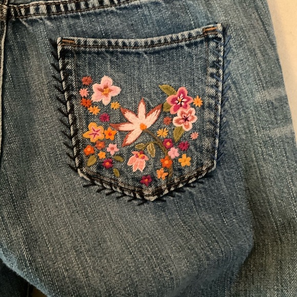 Gap bootleg embroidered jeans - Picture 3 of 7